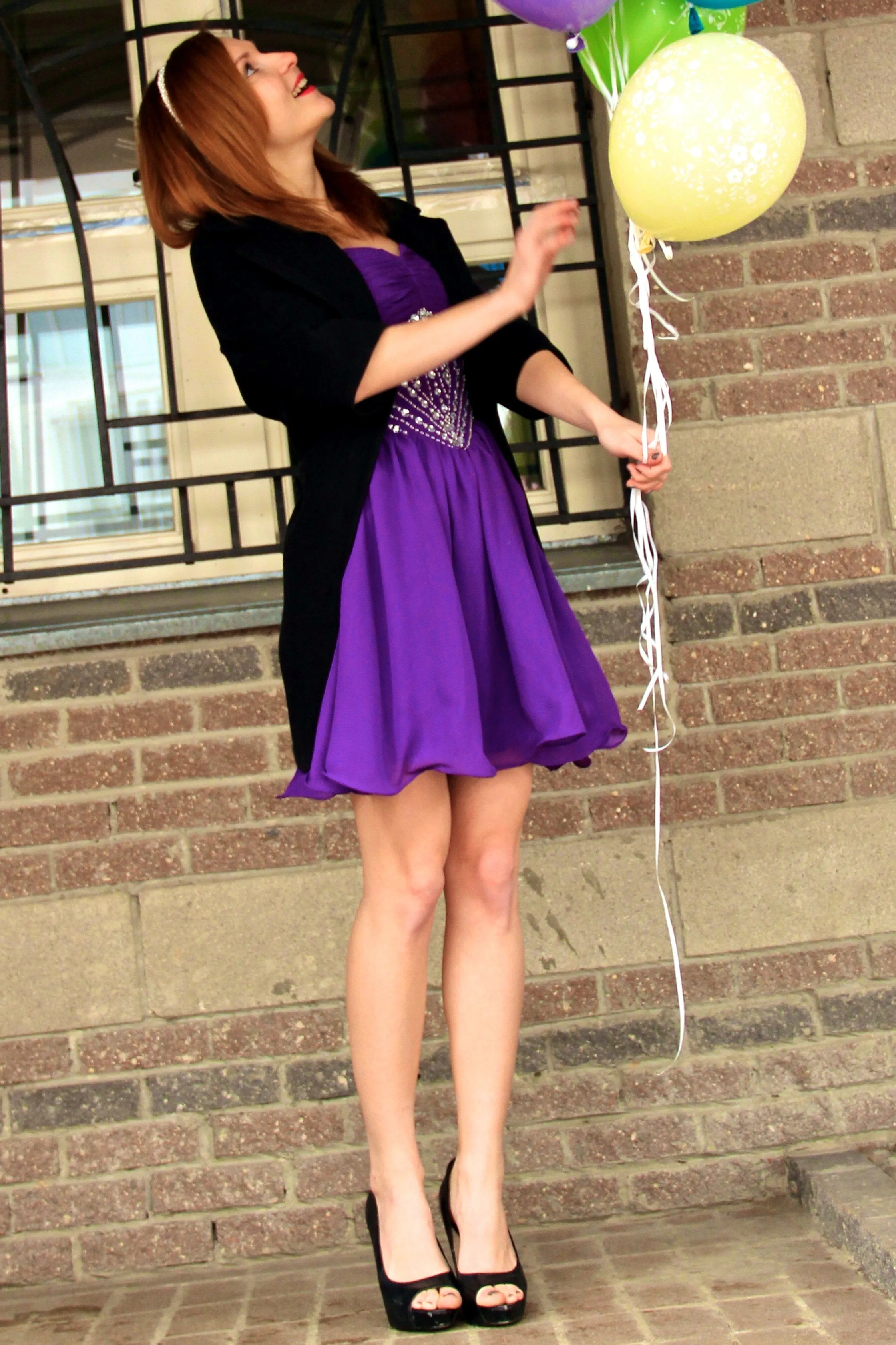 A-line Sweetheart Knee Length Chiffon Rhinestone Prom Dress
