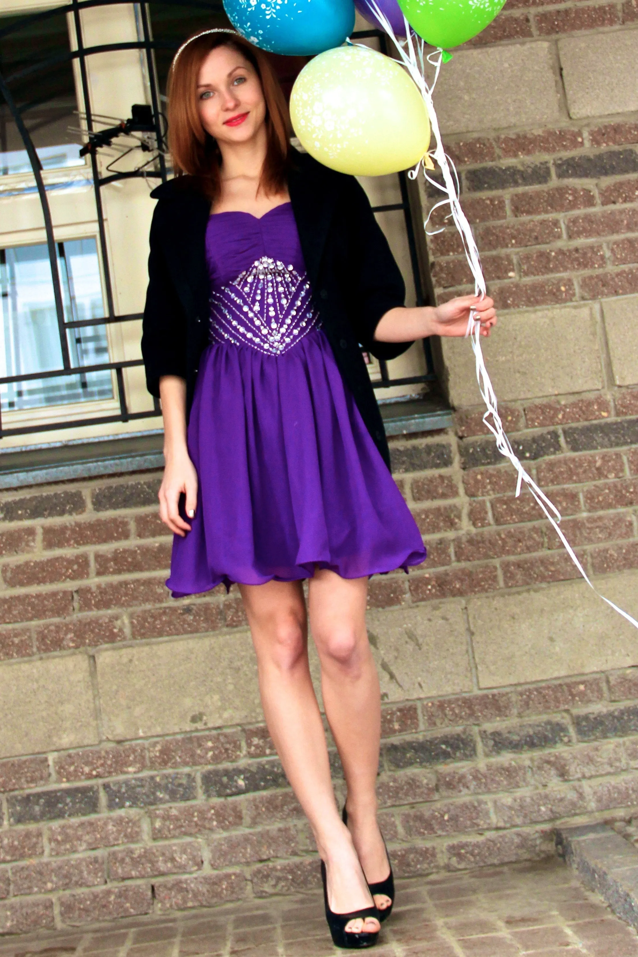A-line Sweetheart Knee Length Chiffon Rhinestone Prom Dress