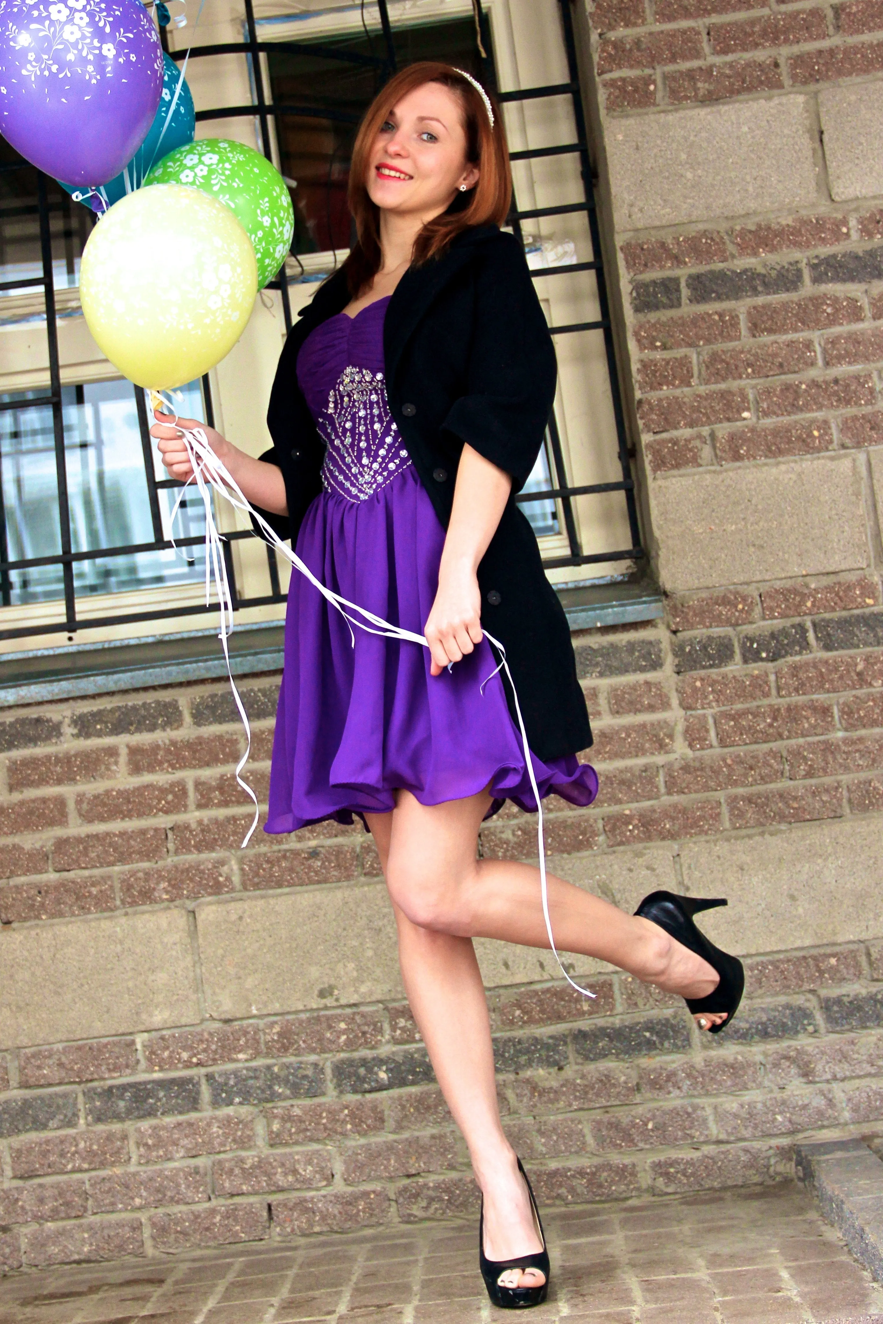 A-line Sweetheart Knee Length Chiffon Rhinestone Prom Dress