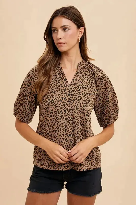 Animal Print Knit Volume Sleeve Blouse – Trendy Statement Piece with Buttoned Detail
