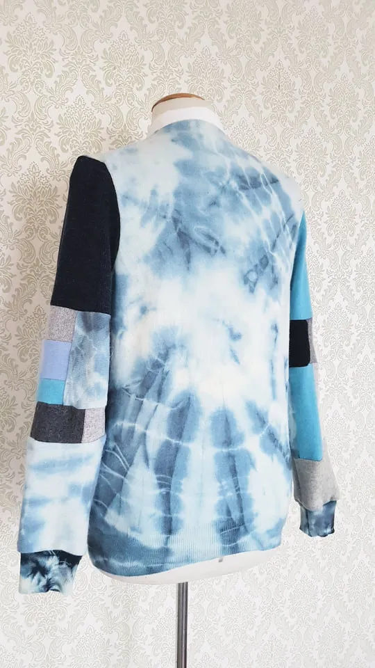 Blue Skies Tie Dye Pullover - MEDIUM LARGE