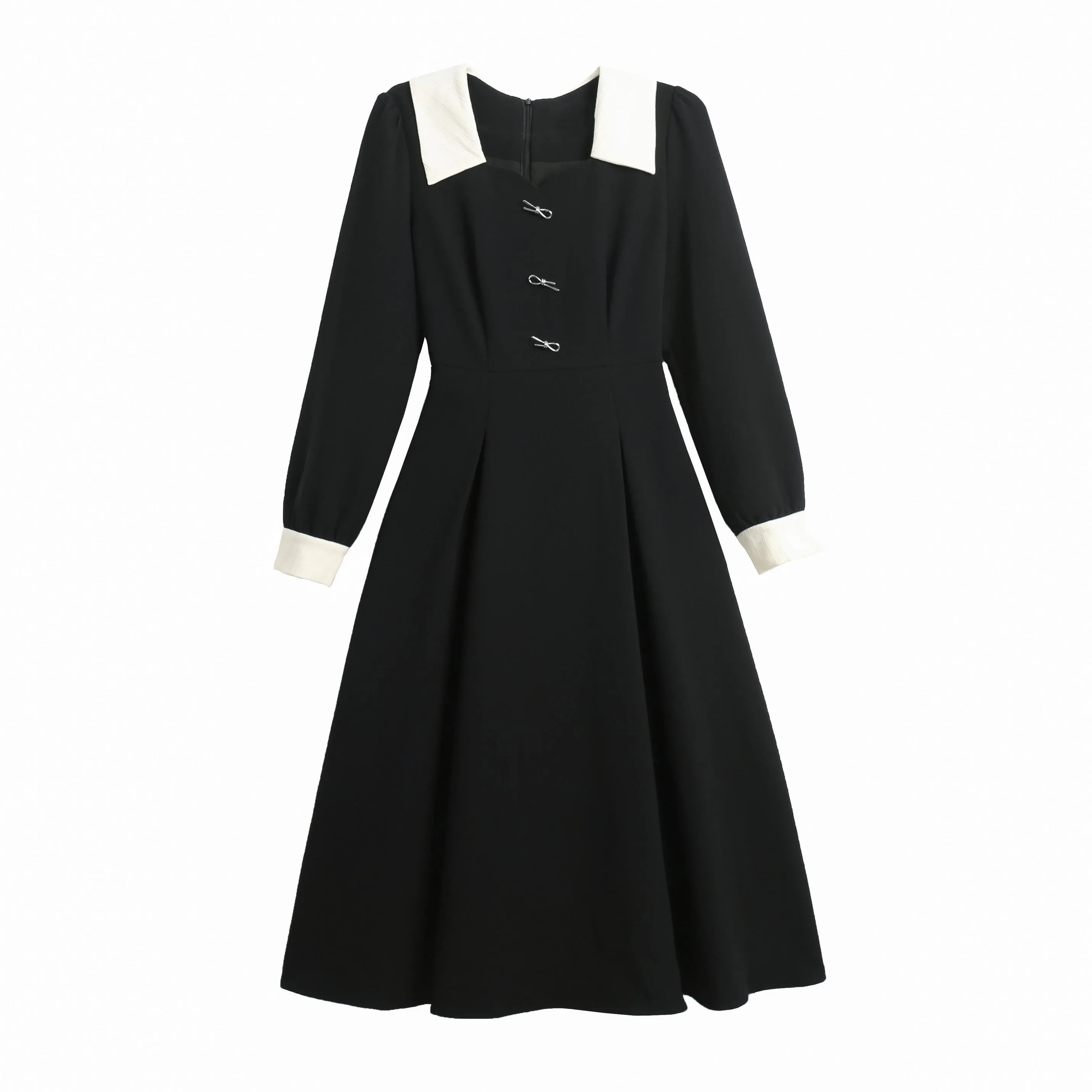 Chic Women's Tea Tea Dress Featuring a Pleated Design and Spread Neckline