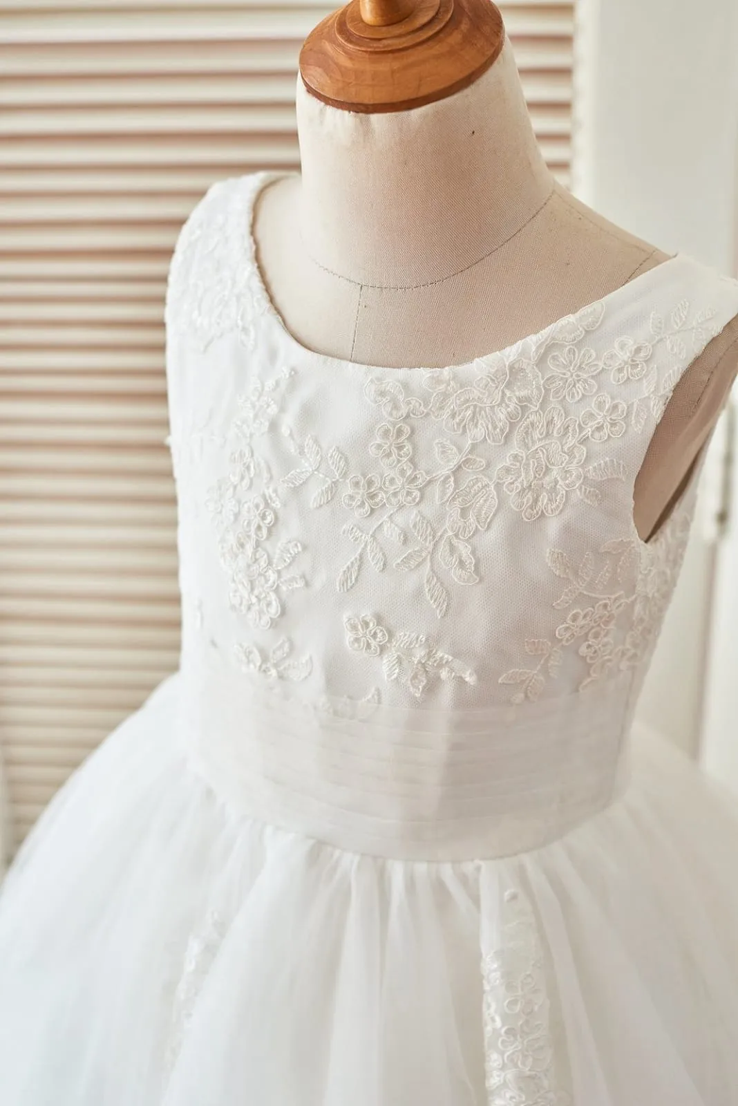 Cupcake Ivory Lace Tulle Wedding Flower Girl Dress, Horsehair