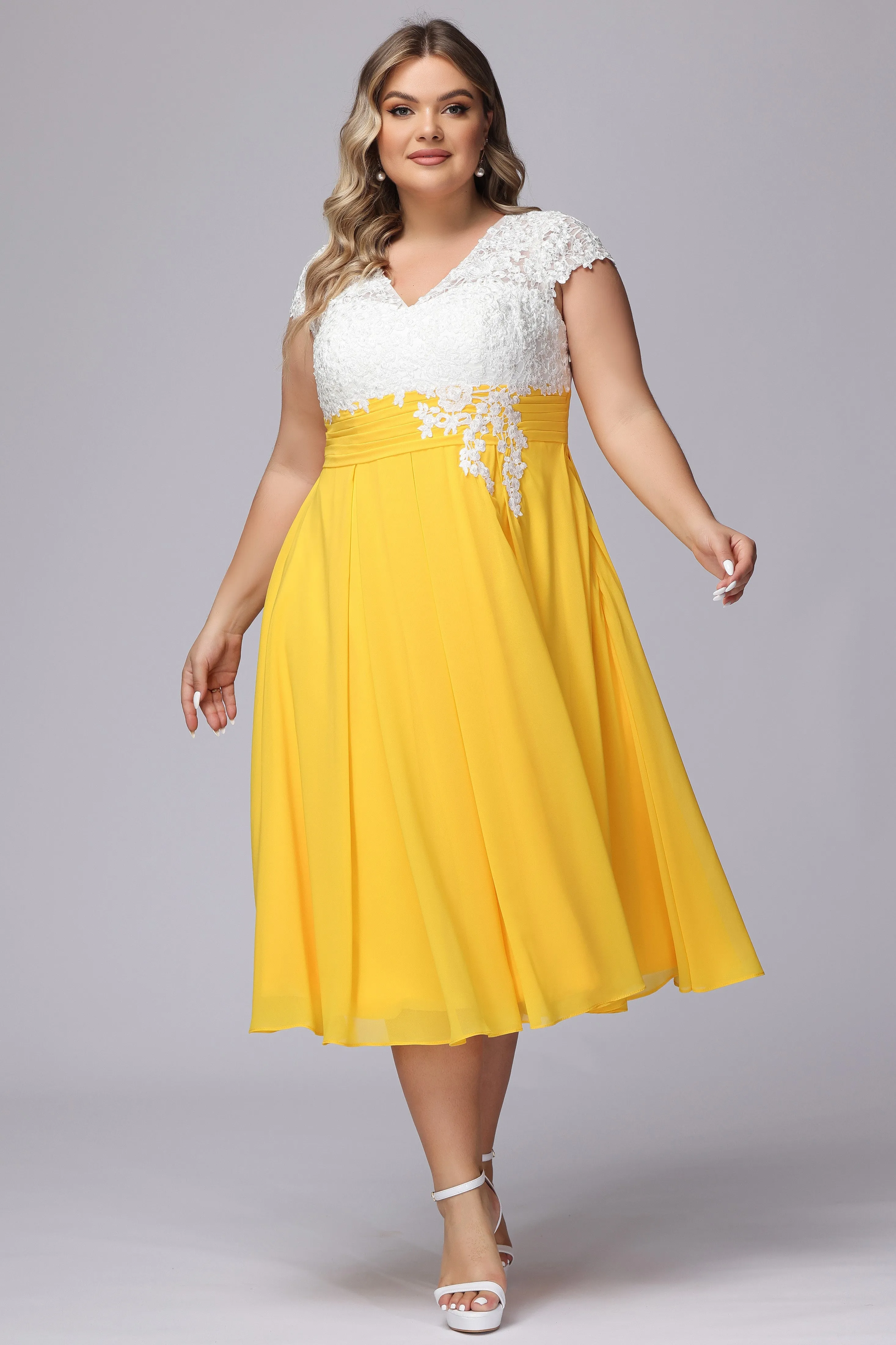 Elegant Lace Top Chiffon Tea-Length Mother of the Bride Dresses