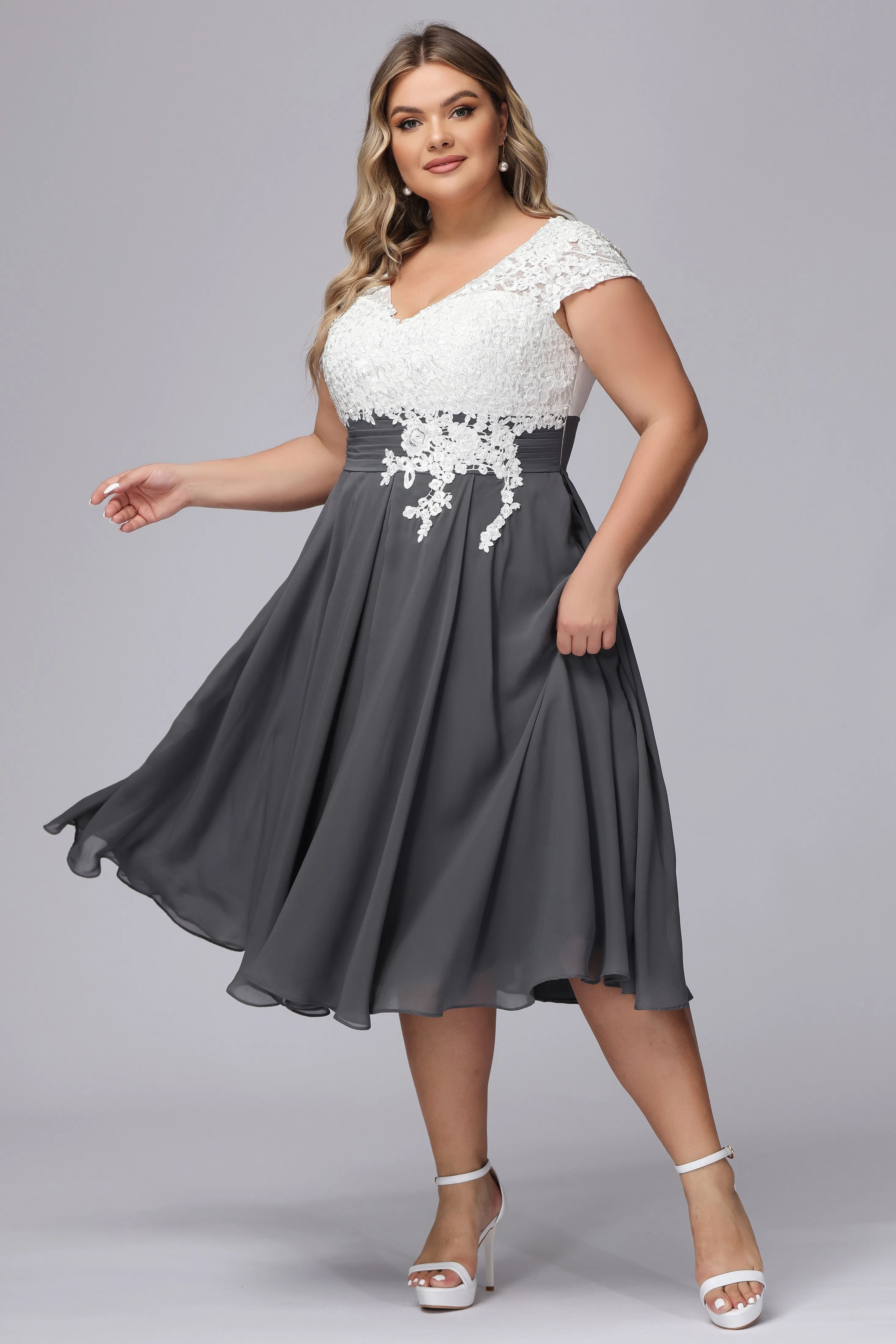 Elegant Lace Top Chiffon Tea-Length Mother of the Bride Dresses