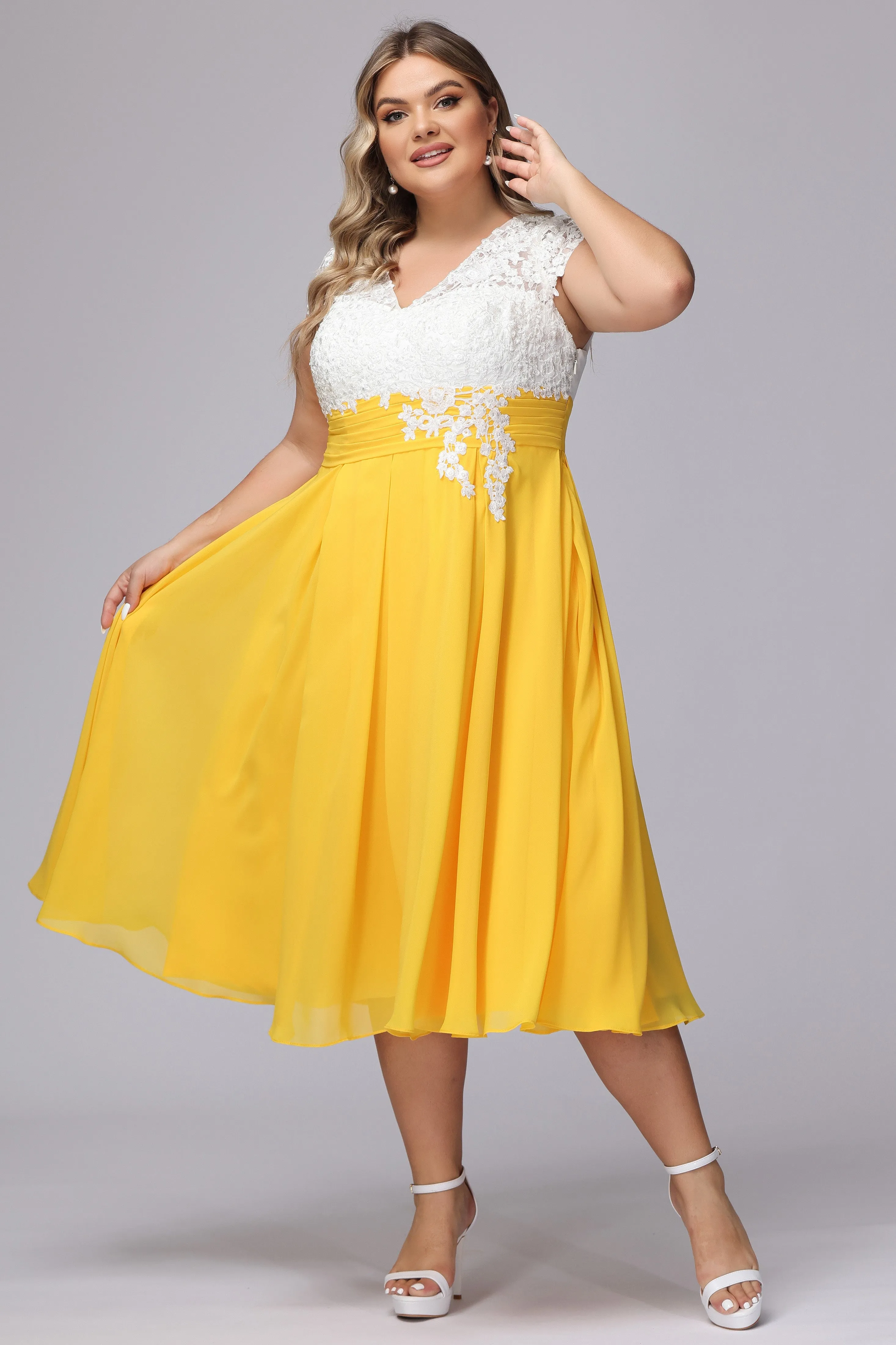 Elegant Lace Top Chiffon Tea-Length Mother of the Bride Dresses