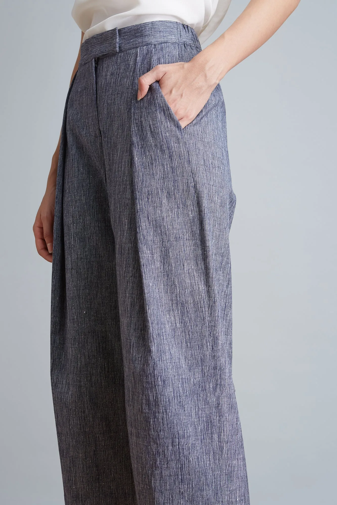 Handwoven Single Pleat Front Pant