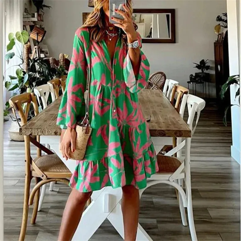 Juliene -Half-length dress with flared sleeves
