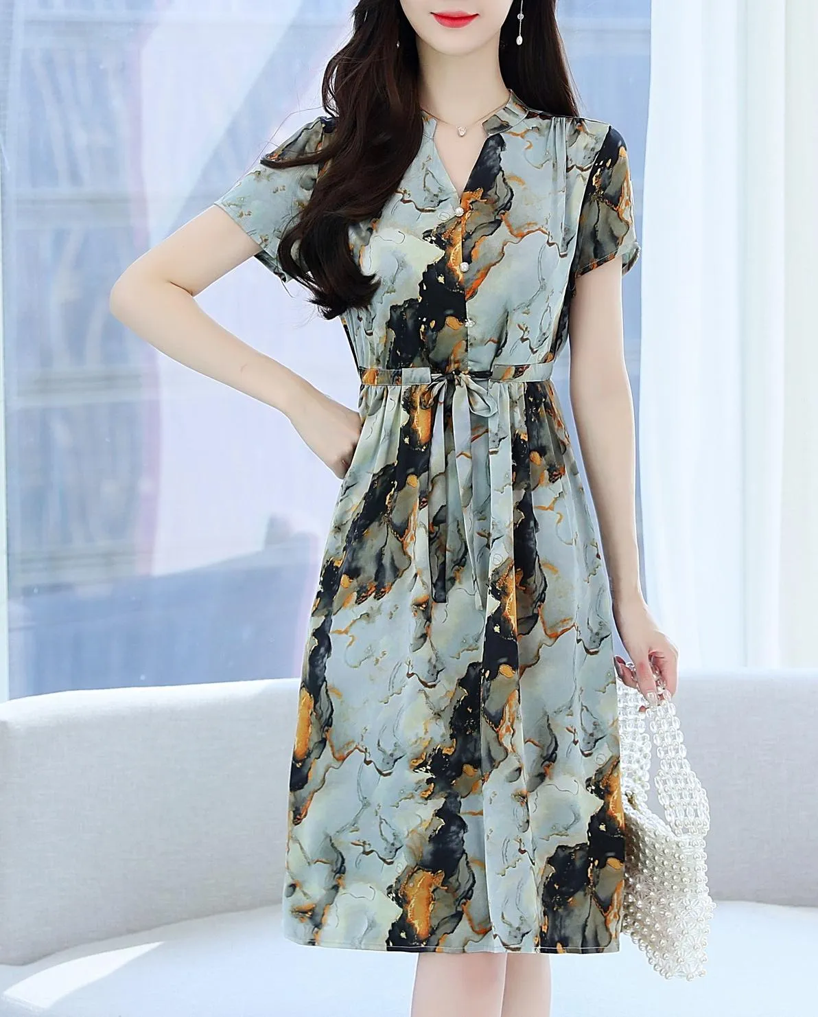 Knee-Length Floral Print Dress with Tie Front