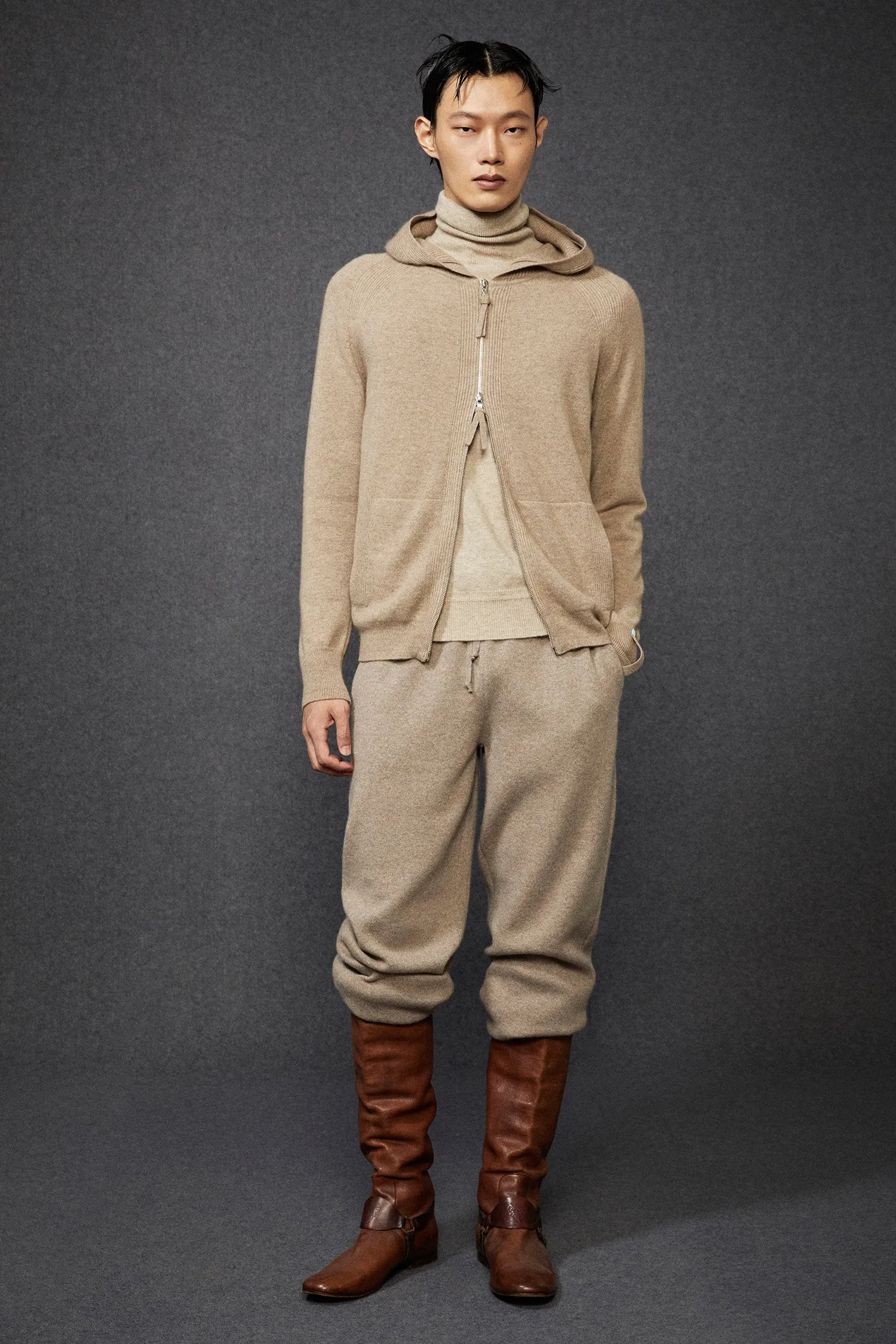 Men Essential Turtleneck Sweater