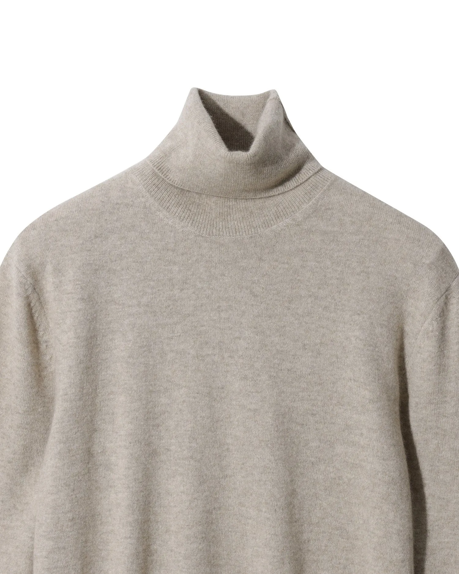 Men Essential Turtleneck Sweater