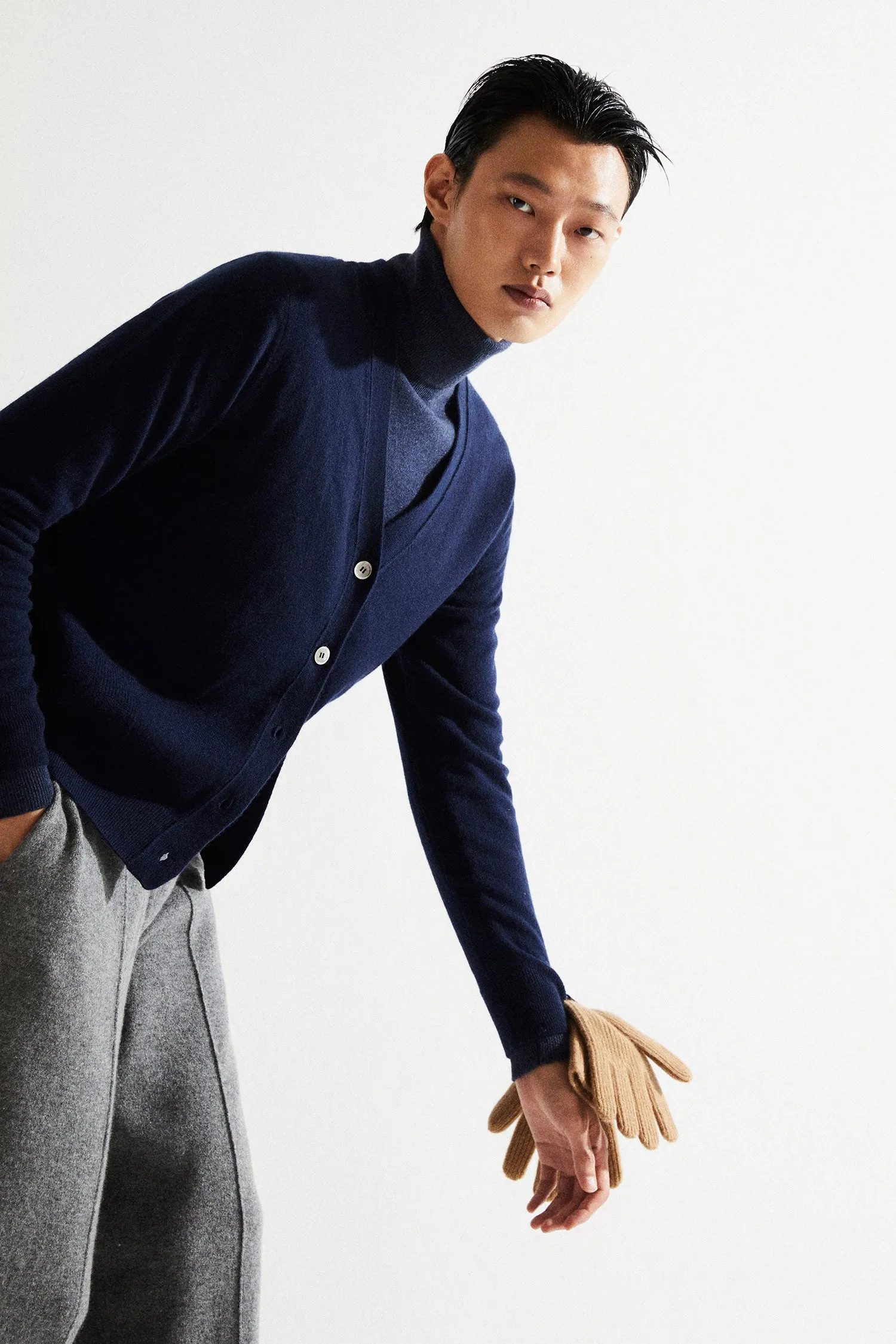 Men Essential Turtleneck Sweater