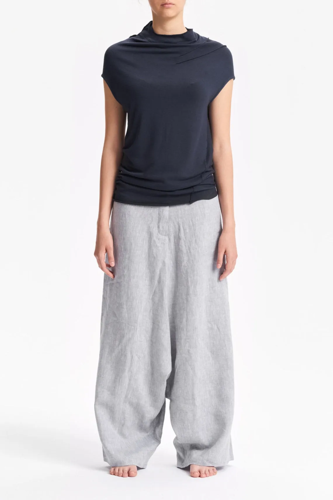 MINIMALIST CAP SLEEVED TOP