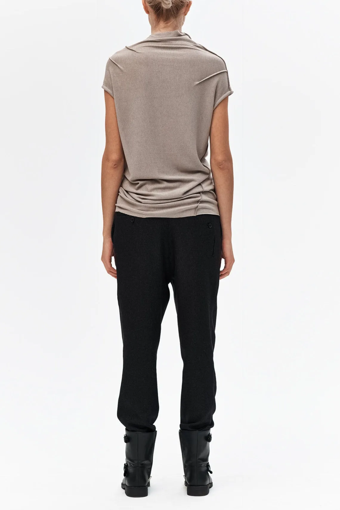 MINIMALIST CAP SLEEVED TOP