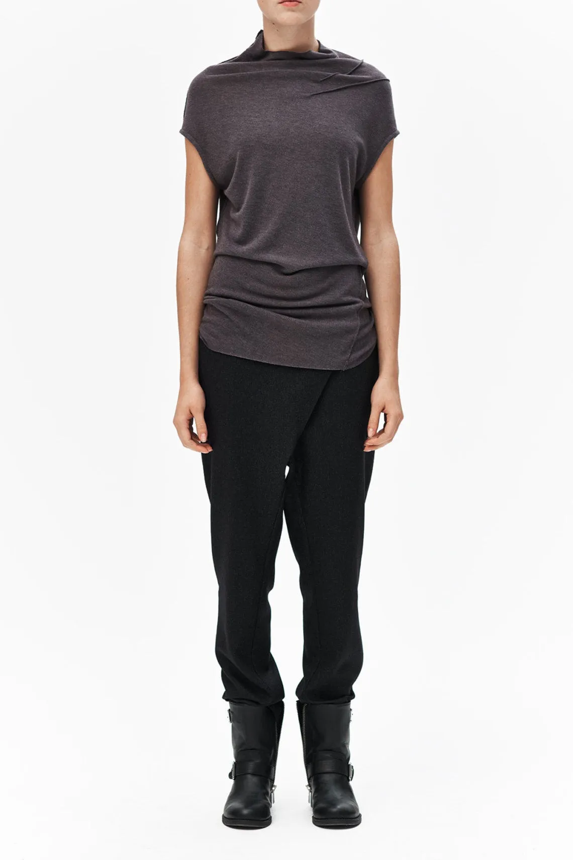 MINIMALIST CAP SLEEVED TOP