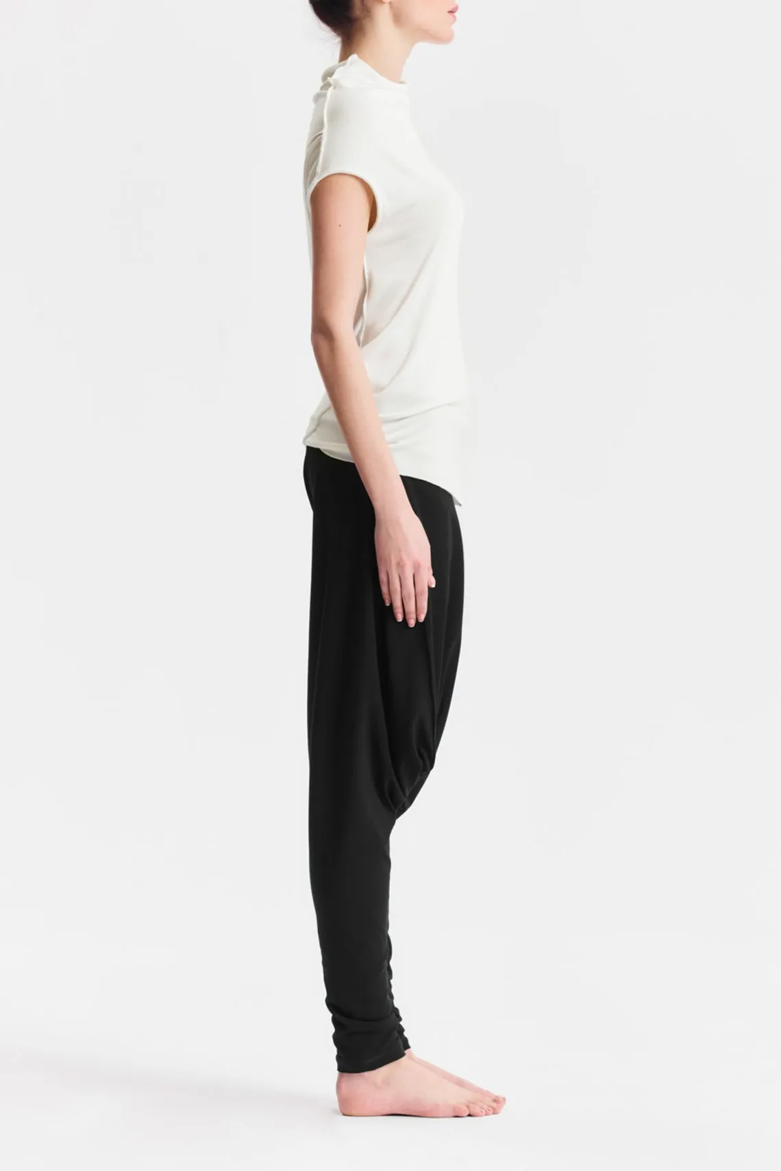 MINIMALIST CAP SLEEVED TOP