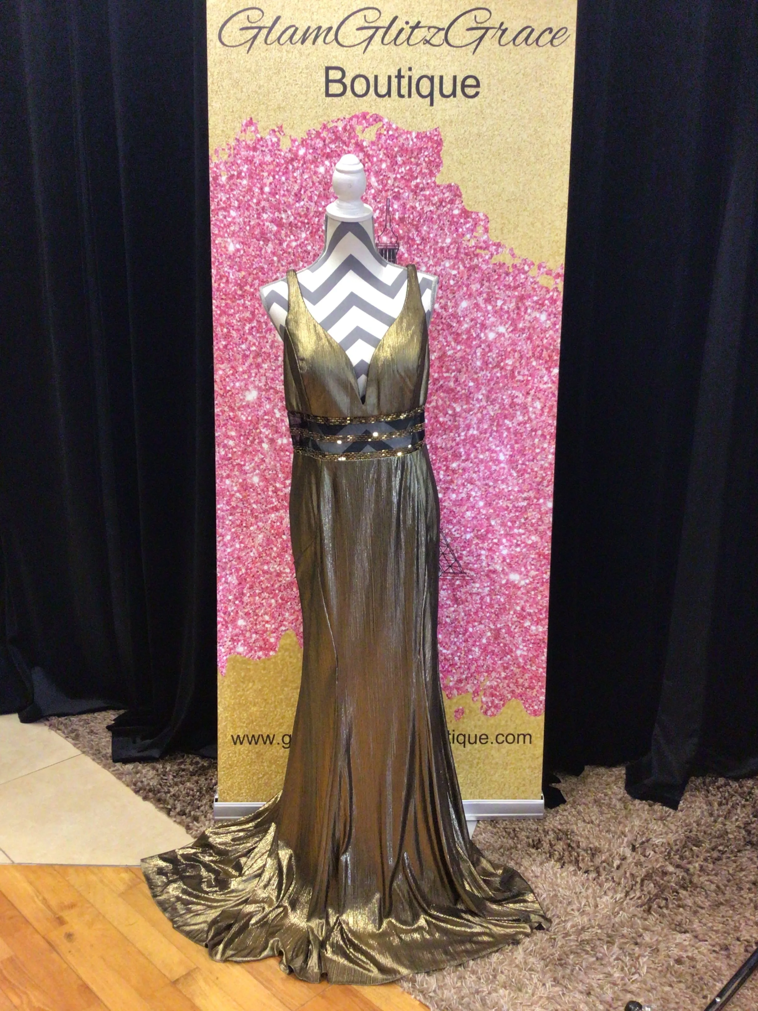 Plus Size V-neck Spaghetti Strap Dress With Bling