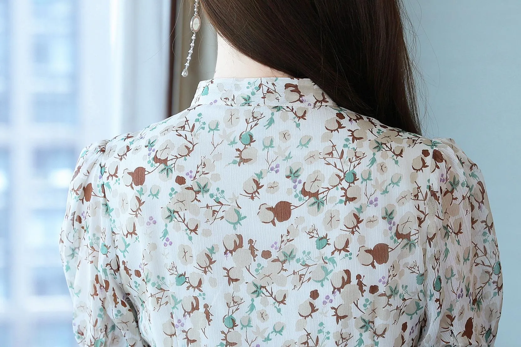 Slinky Knee-Length Sundress for Effortless Style