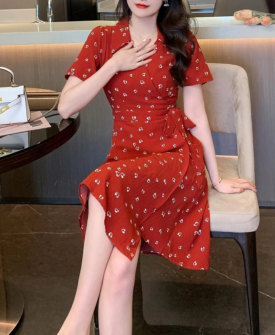 Stylish Mid Length Floral Print Dress for Modern Women