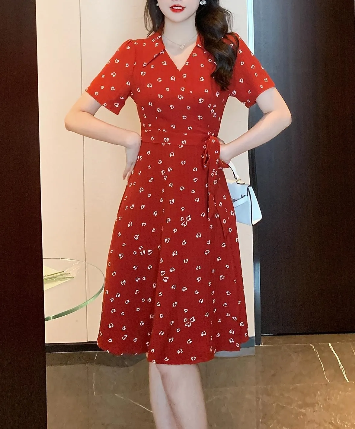 Stylish Mid Length Floral Print Dress for Modern Women