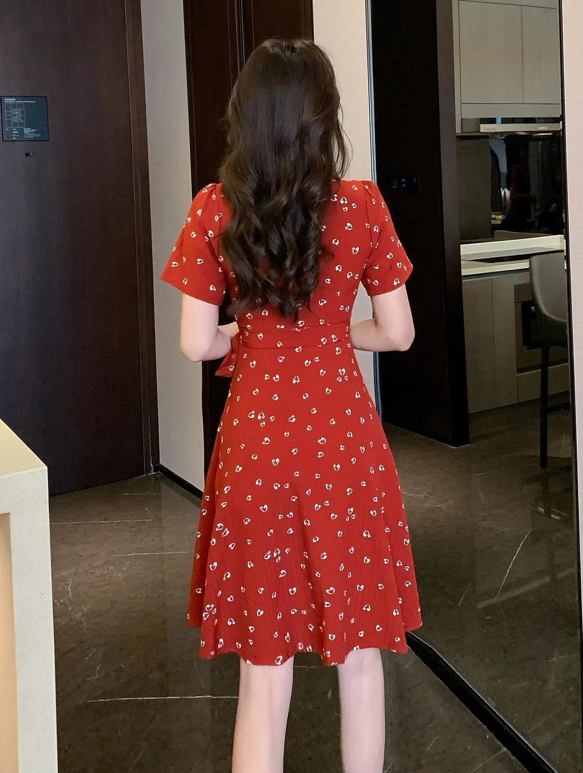 Stylish Mid Length Floral Print Dress for Modern Women