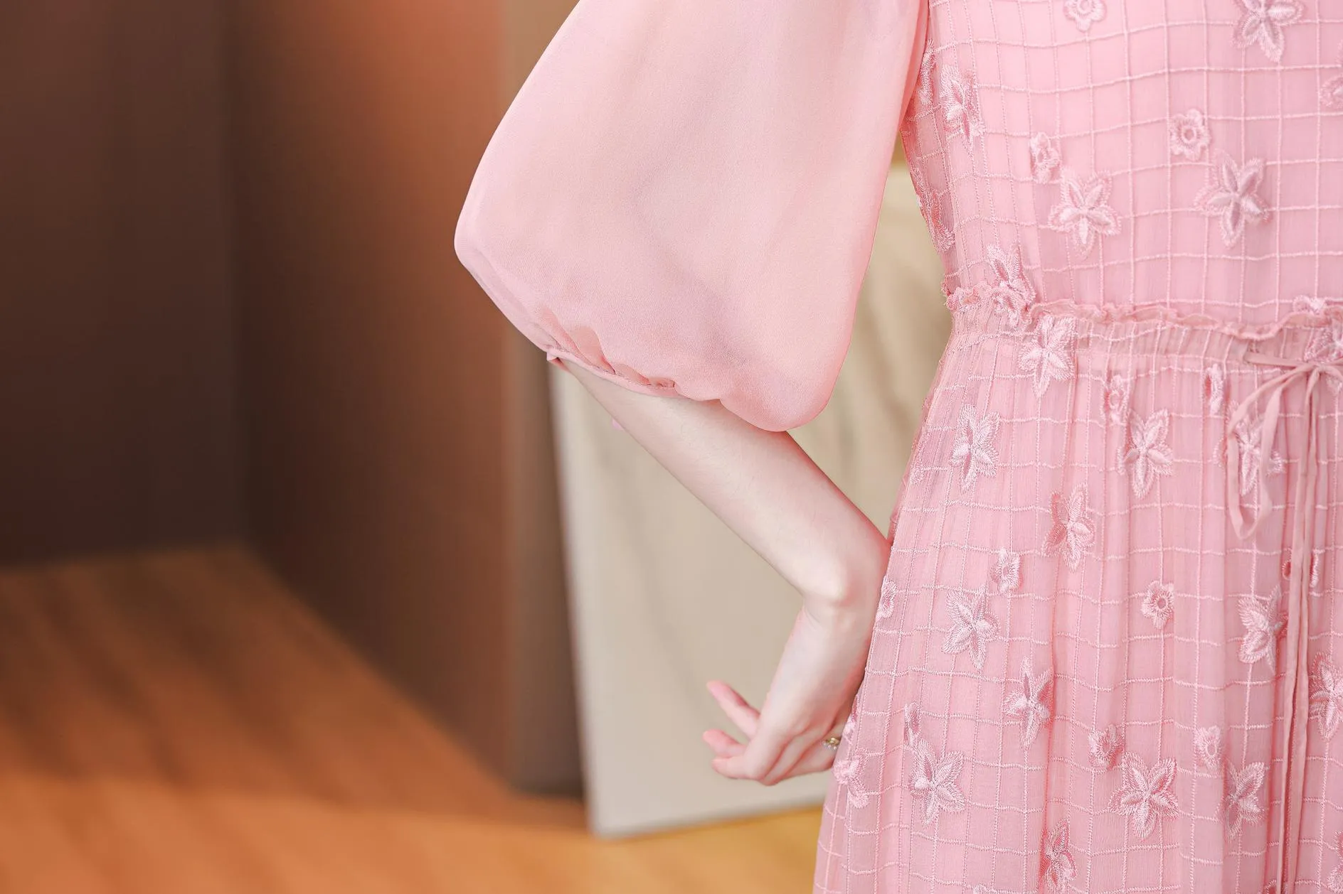 Women's Broderie Tulle Hem Dress with Stylish A-line Cut