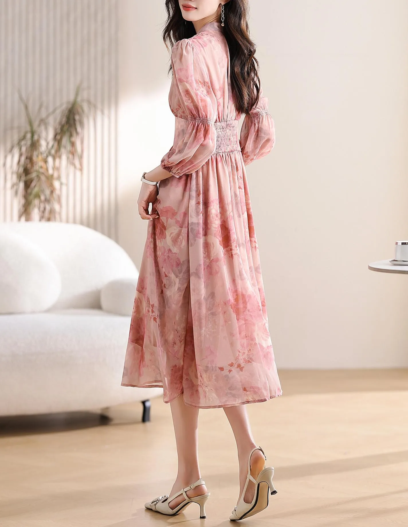 Women's Button-Up Tea Tea Dress Featuring a V-Neck and Floral Design