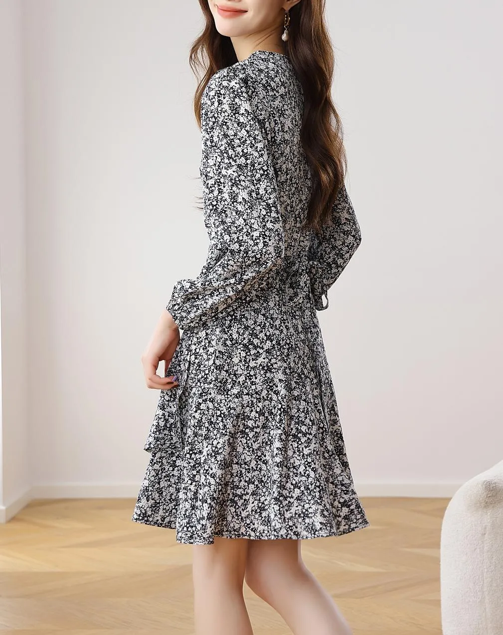 Women's Long Sleeve Mini Dress in Beautiful Floral Print