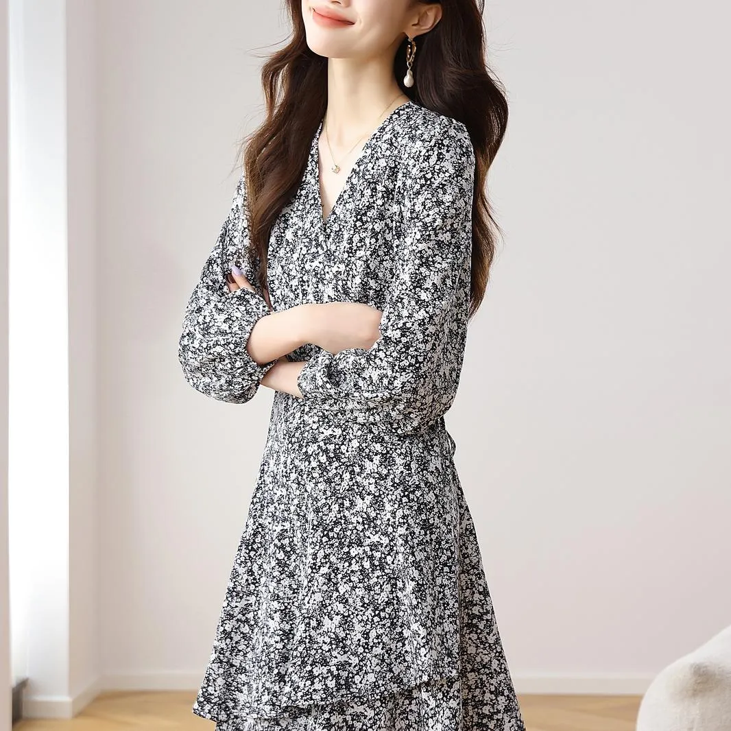 Women's Long Sleeve Mini Dress in Beautiful Floral Print
