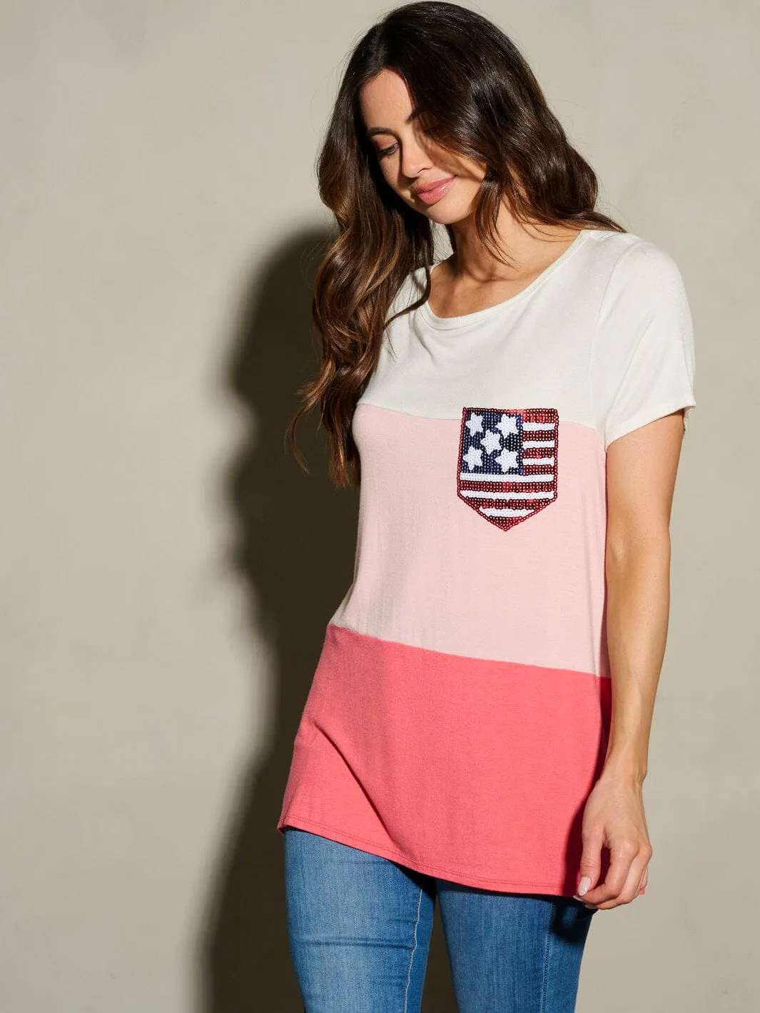 WOMEN'S SHORT SLEEVE COLOR BLOCK POCKET FLAG PATCH TOP