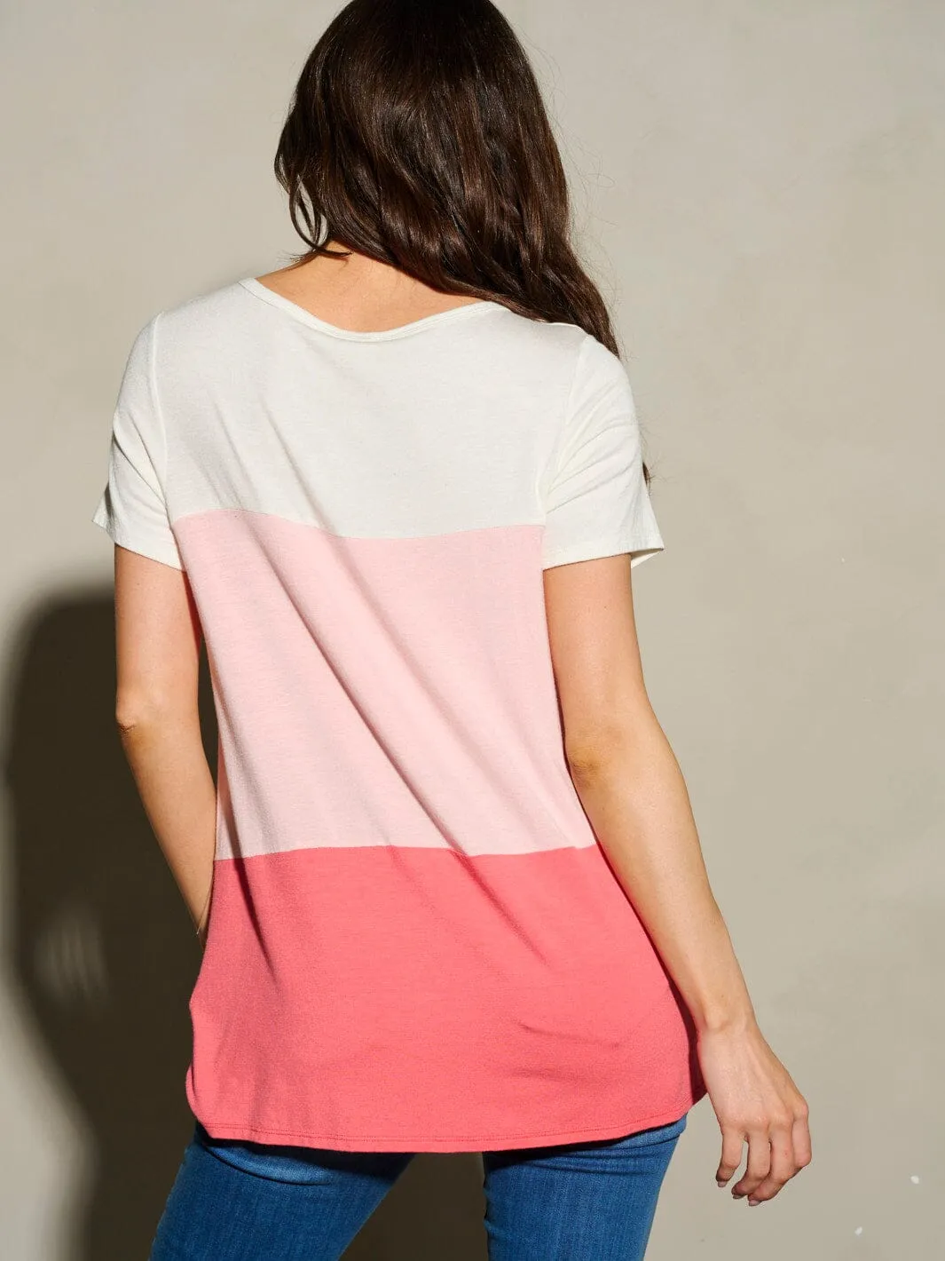 WOMEN'S SHORT SLEEVE COLOR BLOCK POCKET FLAG PATCH TOP