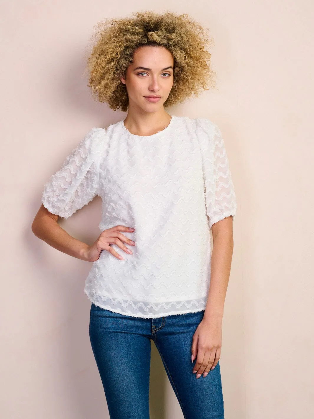 WOMEN'S SHORT SLEEVE DETAILED BLOUSE TOP