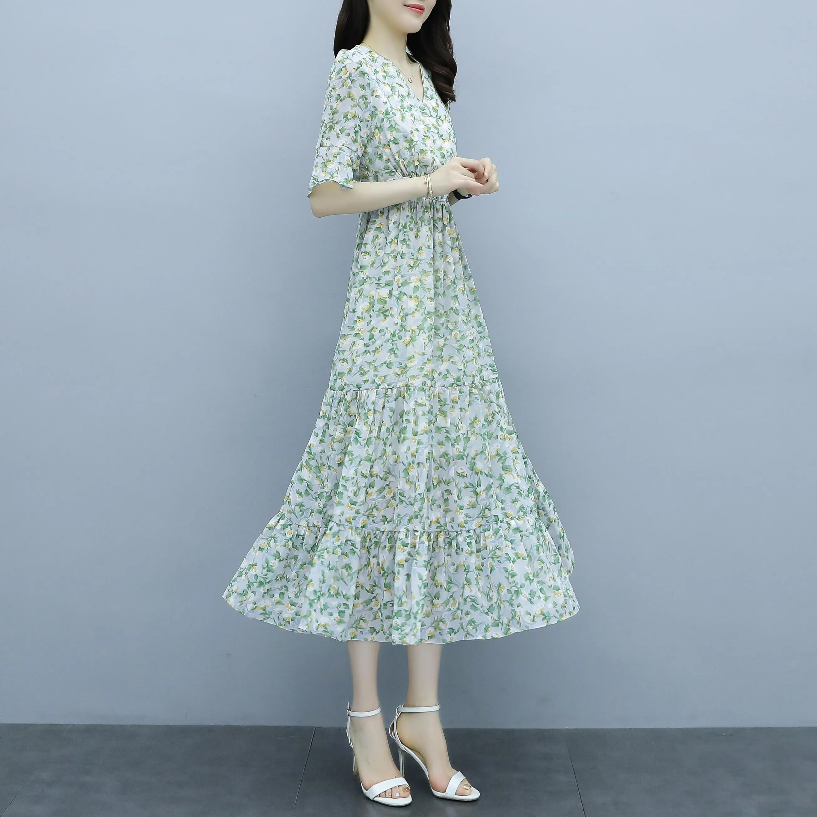 Women's Slinky Cotton Poplin Floral Tea Tea Dress for Summer