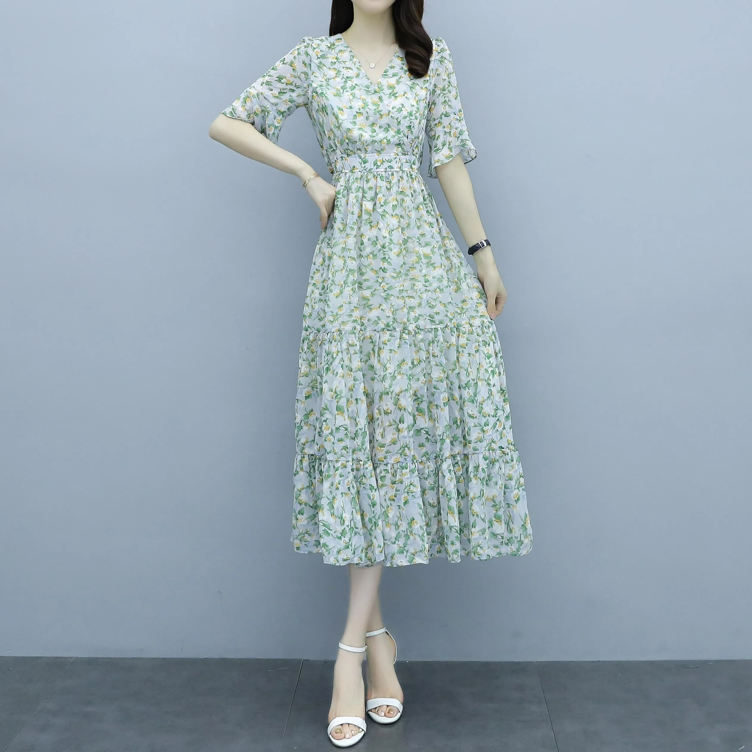 Women's Slinky Cotton Poplin Floral Tea Tea Dress for Summer