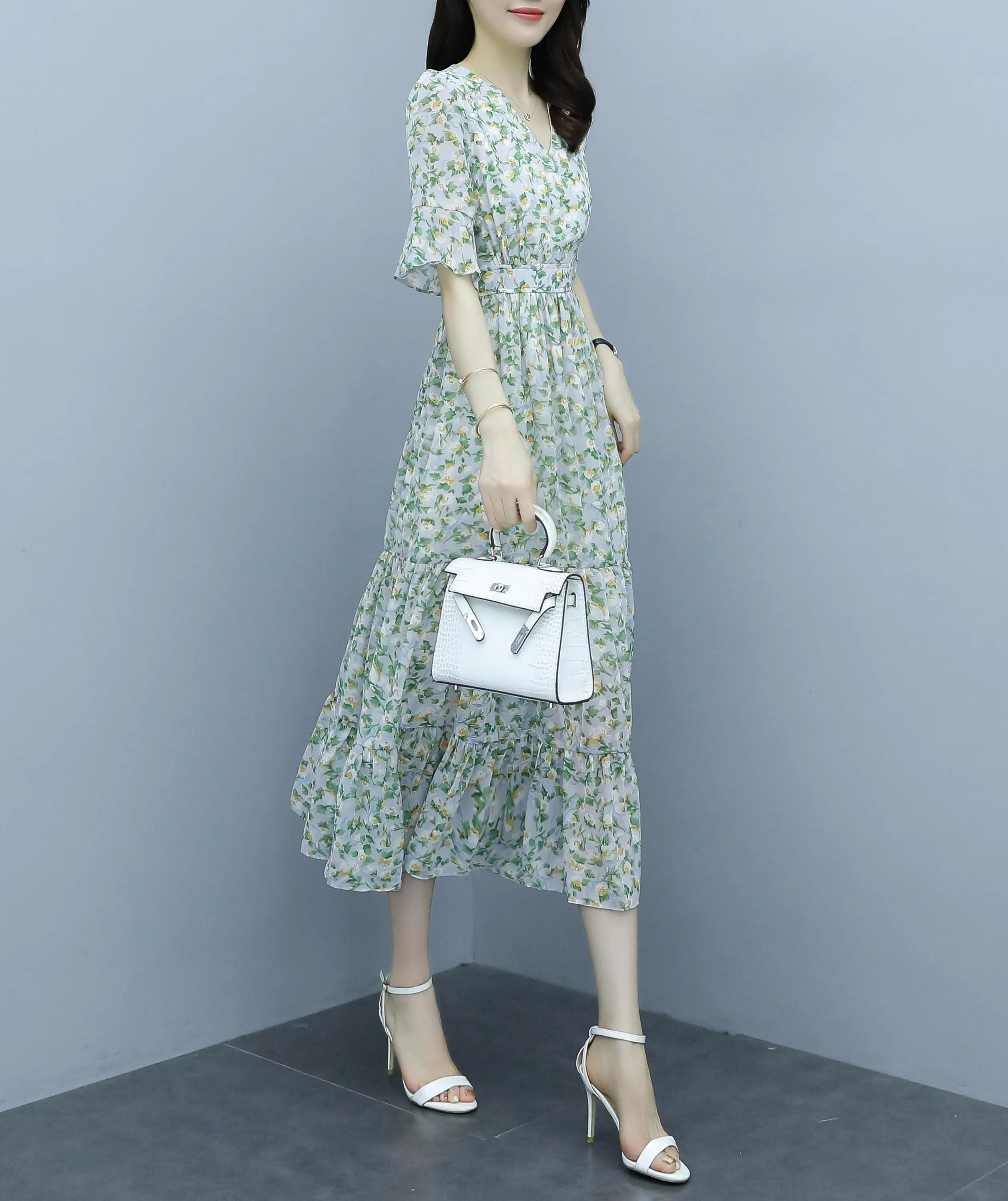 Women's Slinky Cotton Poplin Floral Tea Tea Dress for Summer