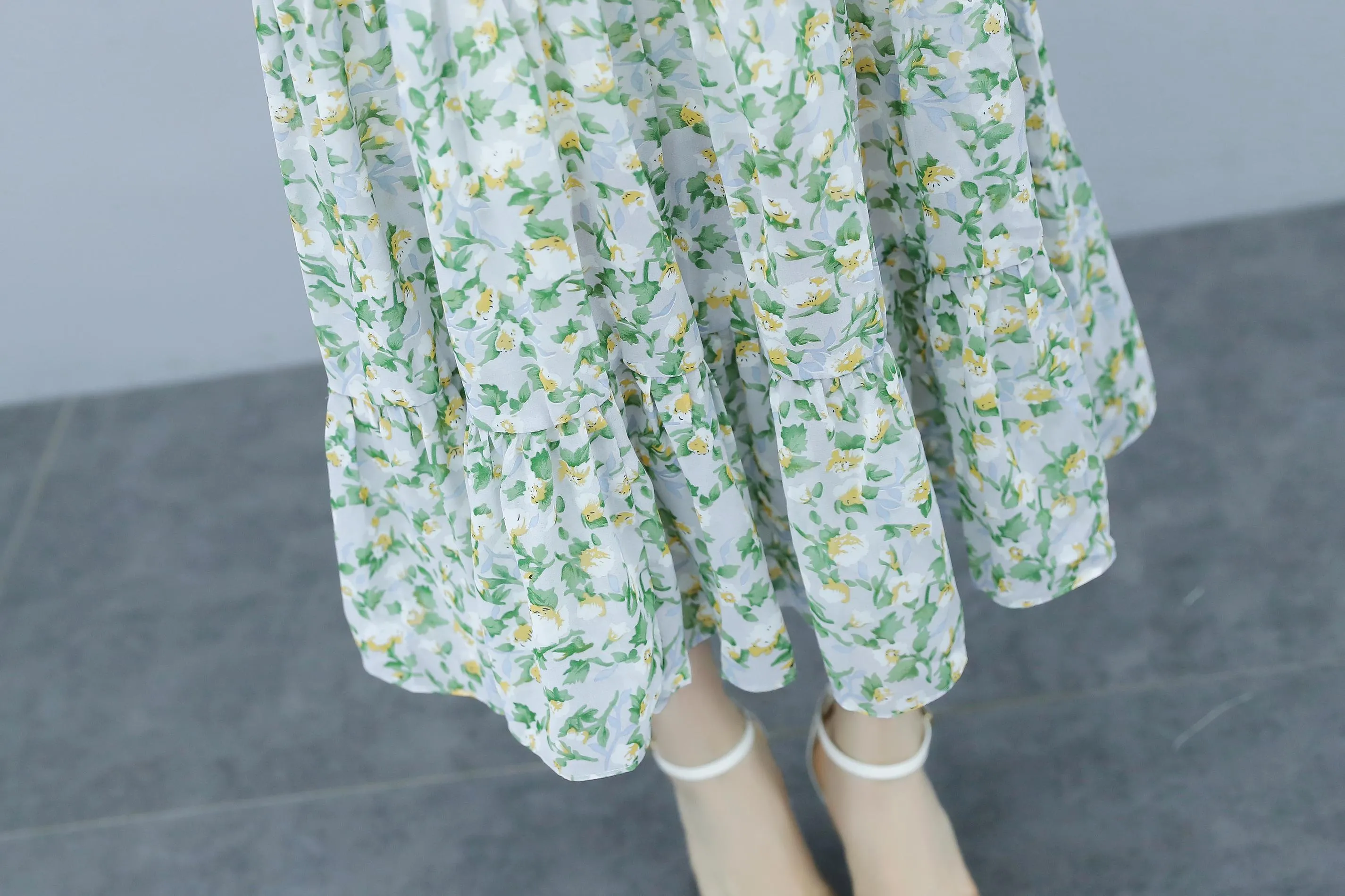Women's Slinky Cotton Poplin Floral Tea Tea Dress for Summer