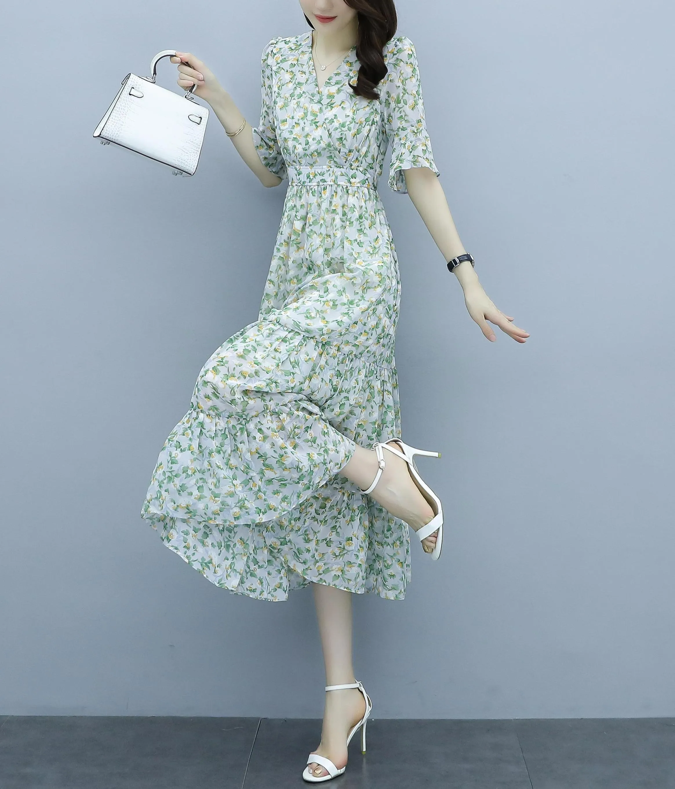Women's Slinky Cotton Poplin Floral Tea Tea Dress for Summer