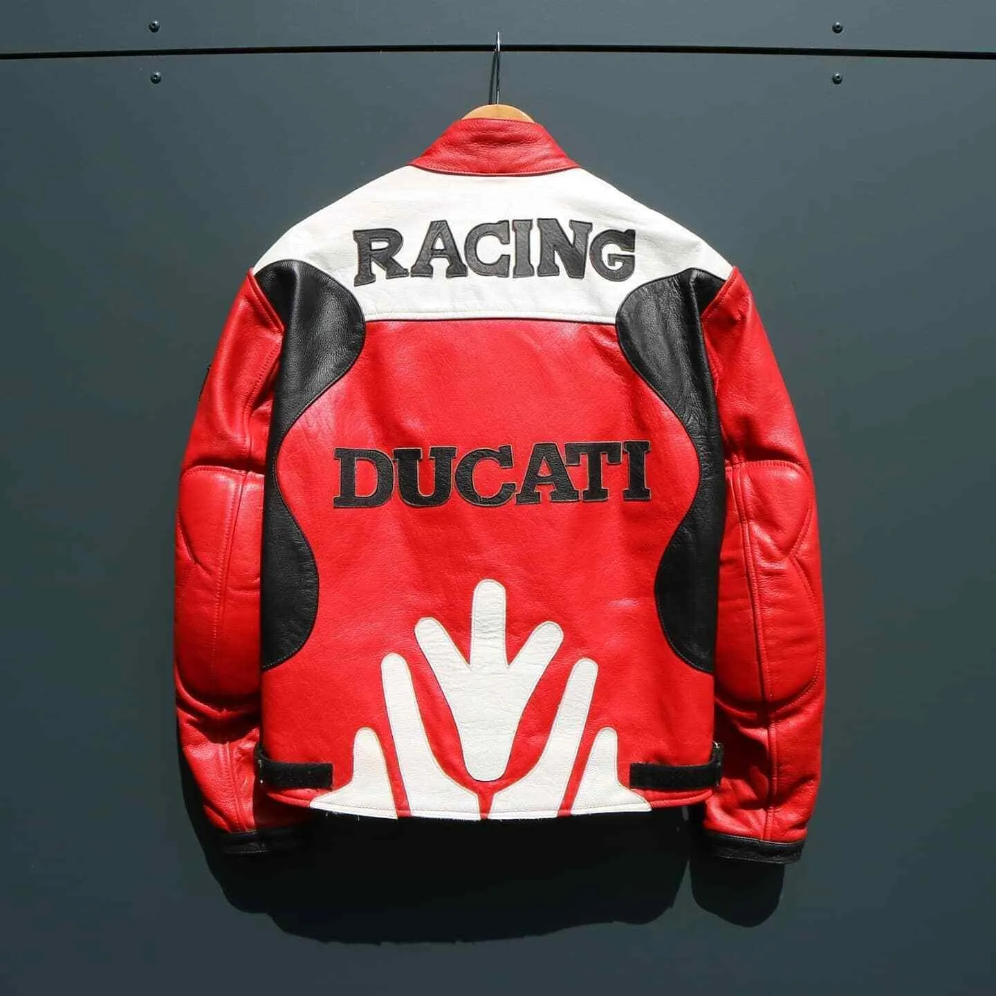 ZMJ-051 Customized Motorcycle Leather Jacket